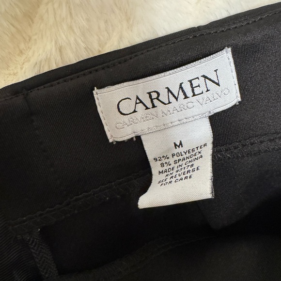 Black pencil skirt - Picture 2 of 3